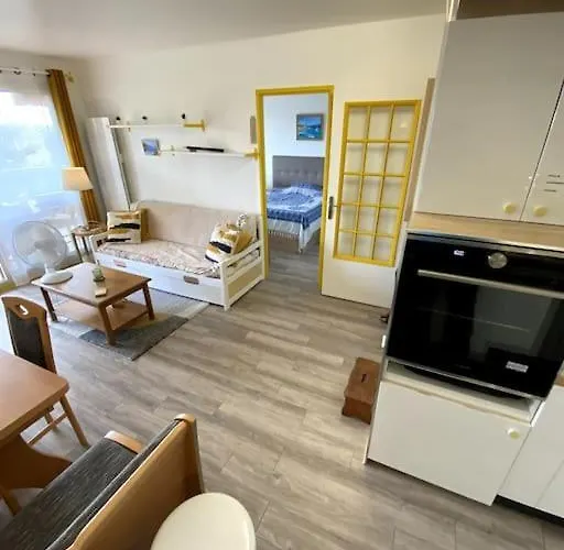 Logement Cosy, Situe Entre Ciel Et Mer