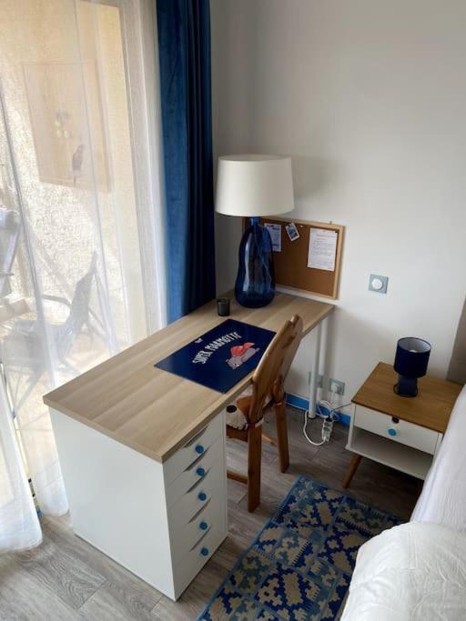 Cosy, Situe Entre Ciel Et Apartment